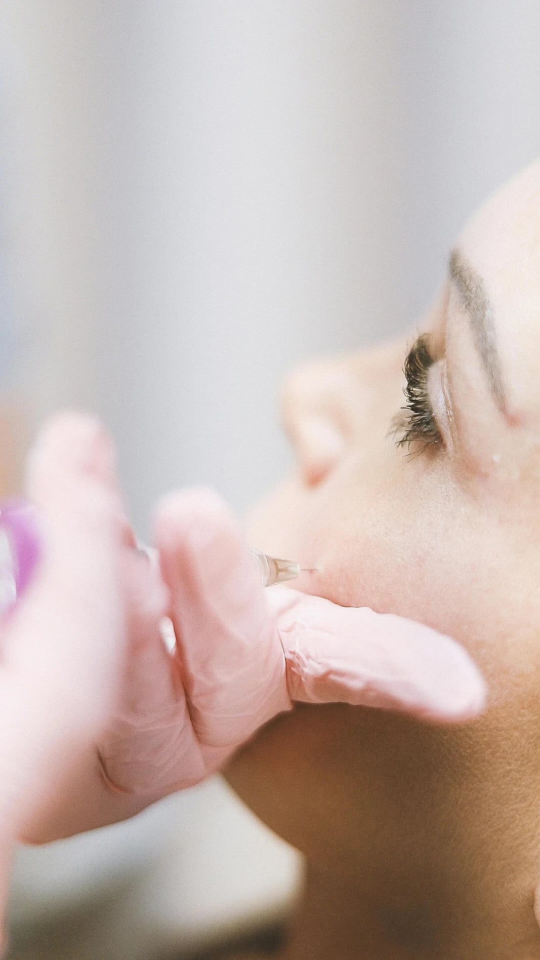 Hyaluronic acid dissolving
